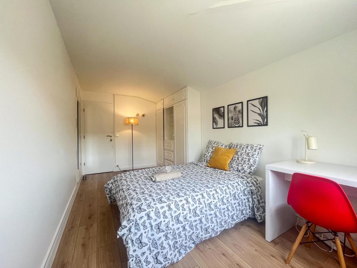 Maison Ideale Pour Visiter Paris Versailles - Chambres Privees Paris-Saclay Бюр-Сюр-Ивет Экстерьер фото